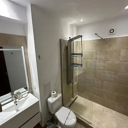 Almare Guest house *